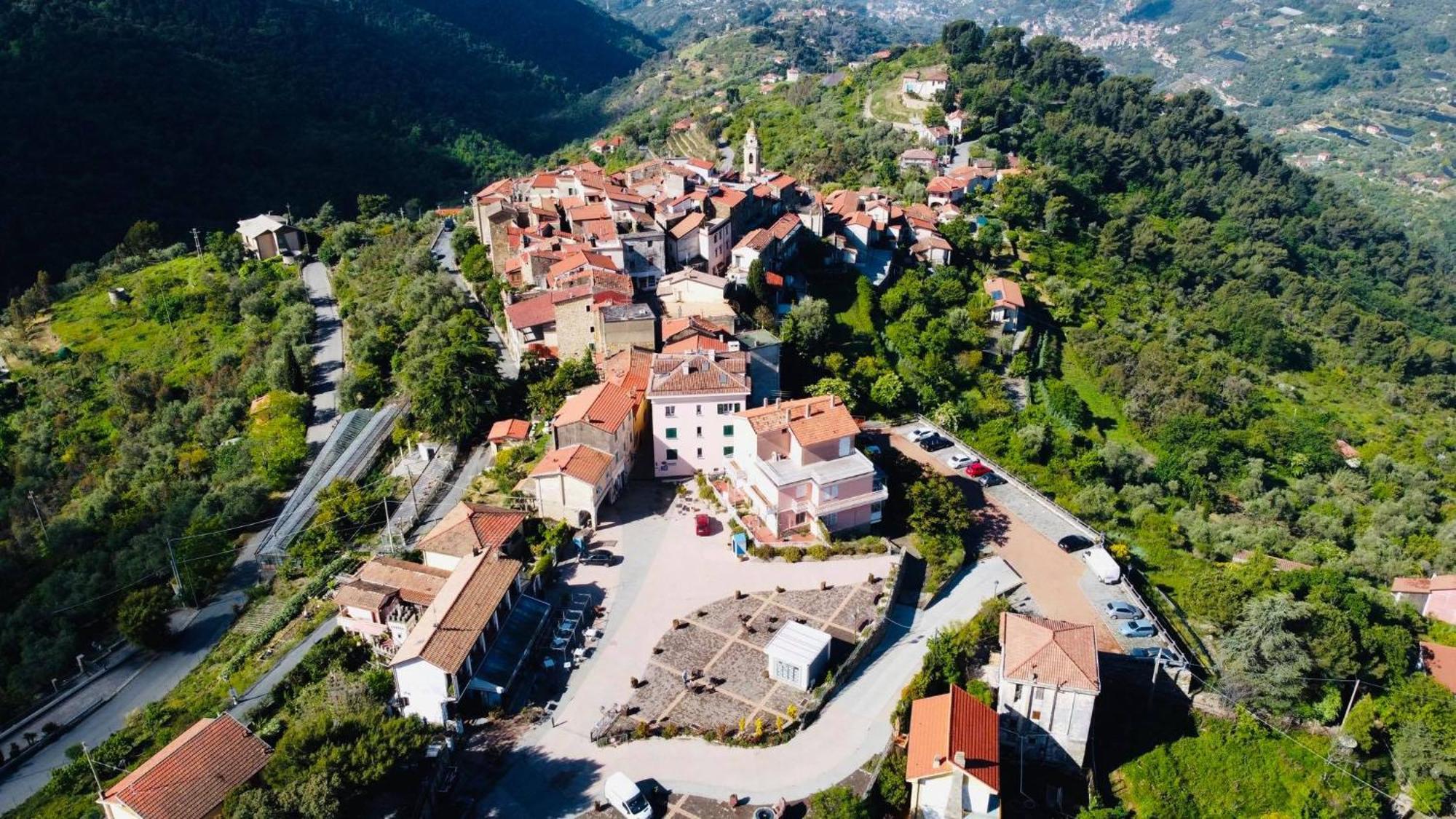 Agriturismo Monaci Templari Seborga Exteriör bild