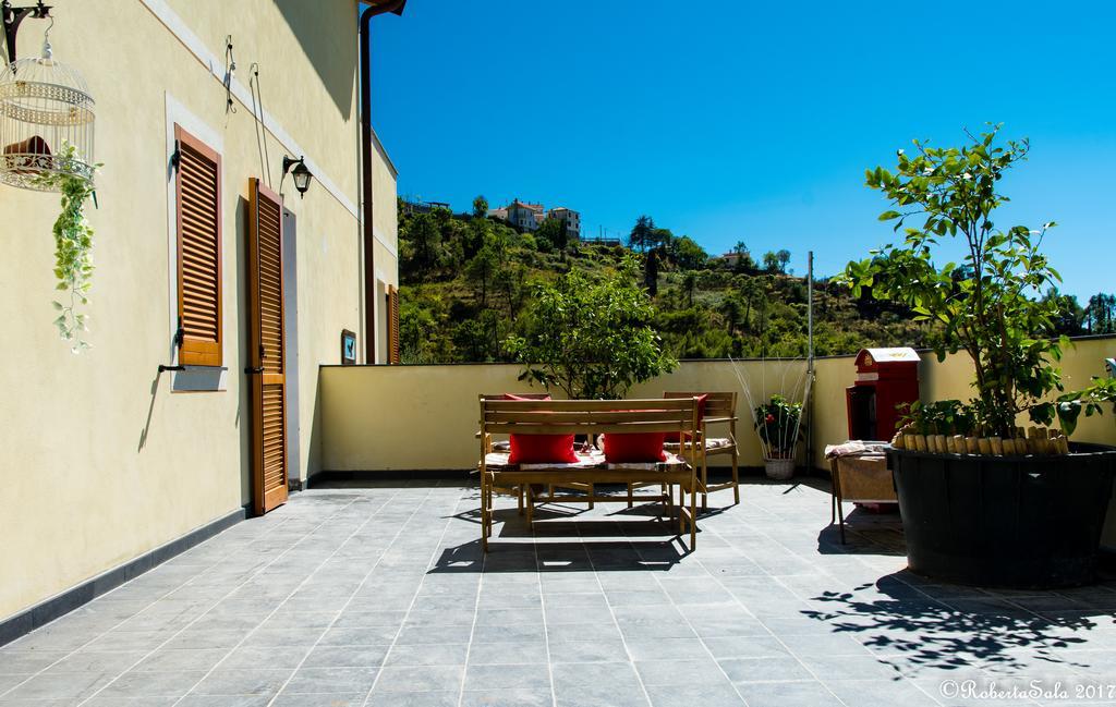 Agriturismo Monaci Templari Seborga Exteriör bild